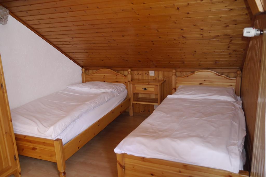 Hotel - Petit-Dejeuner Le Trift Zinal Rom bilde