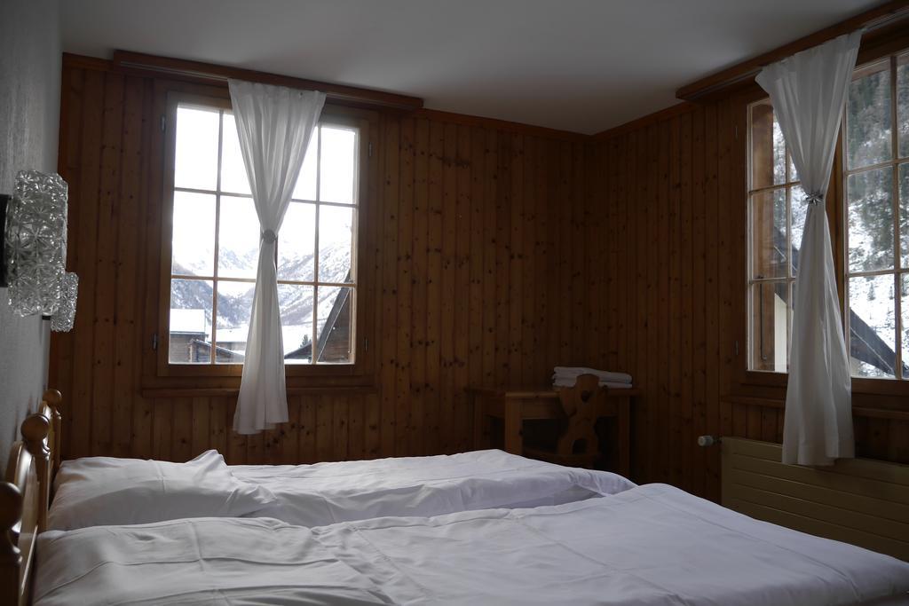 Hotel - Petit-Dejeuner Le Trift Zinal Rom bilde
